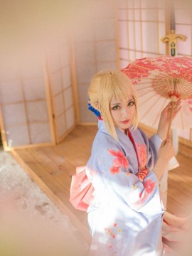 《Fate Stay Night》Saber晴着ver.~吾王和服新年挂画 C O S P L A Y_就酱紫啦w (18)