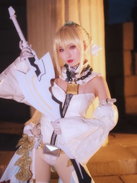 《Fate Grand Order》尼禄花嫁满破 C O S P L A Y_尼禄 花嫁二破 (2)